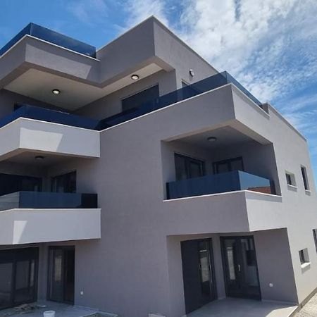 Apartment Luka Privlaka  Eksteriør billede
