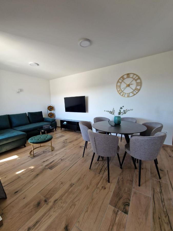 Apartment Luka Privlaka  Eksteriør billede